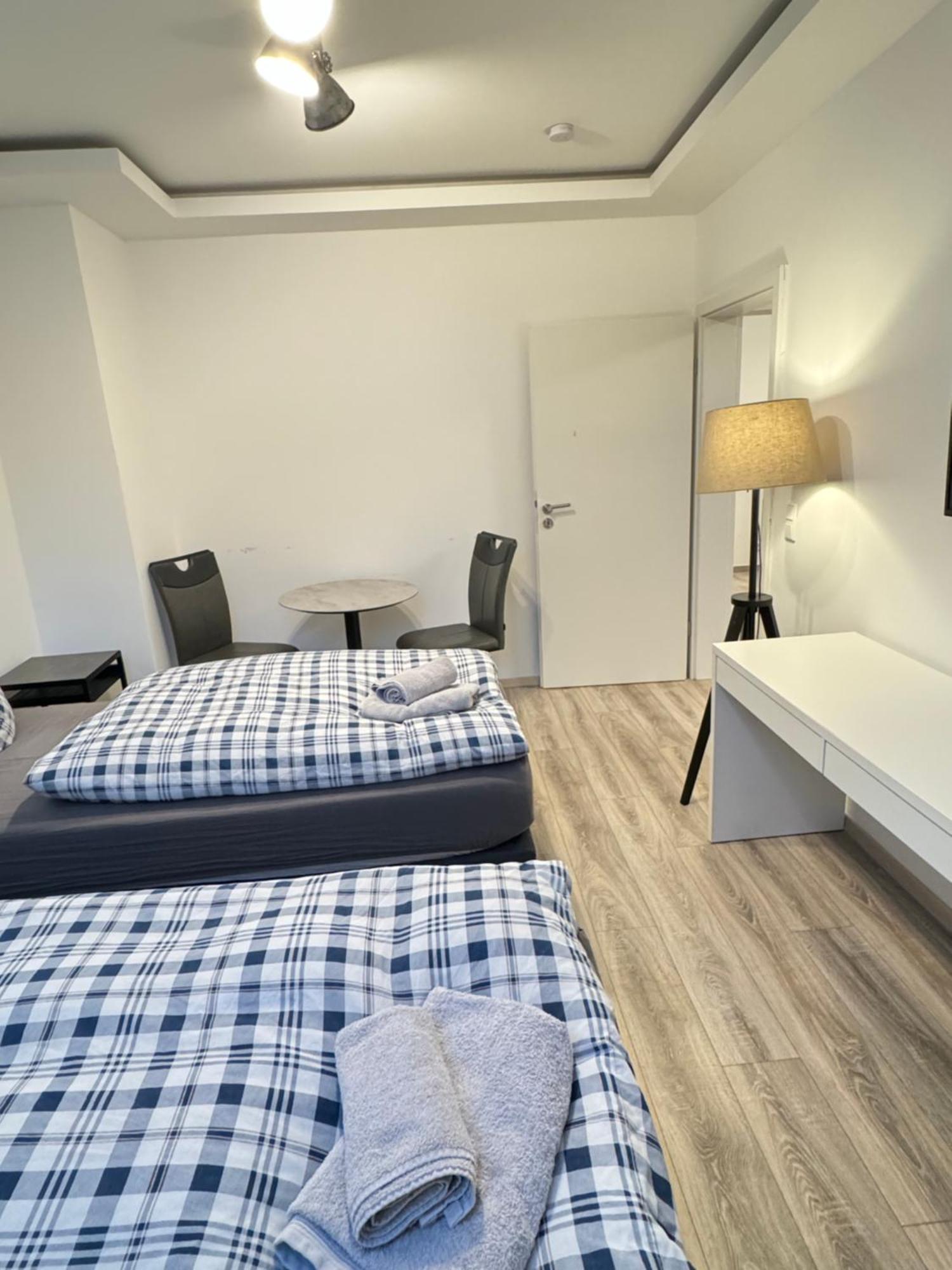 Apartments - Free Parking - Wifi - Kitchen Έσσεν Εξωτερικό φωτογραφία